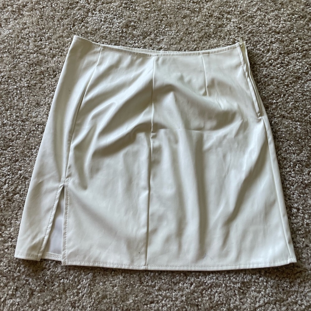WINDSOR WHITE SKIRT